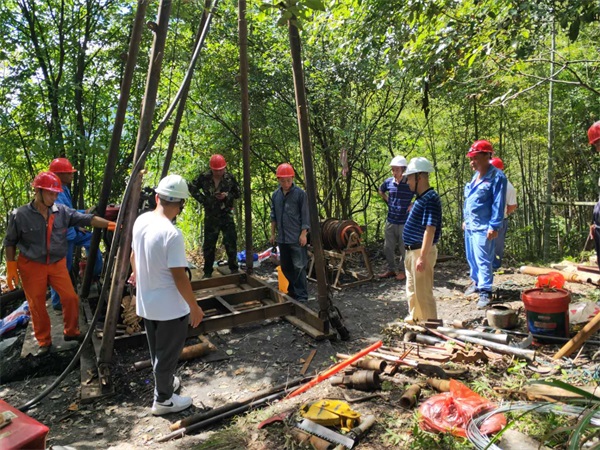 8月13日，黃山區(qū)拱家?guī)X螢石礦生產(chǎn)性勘查工地.jpg